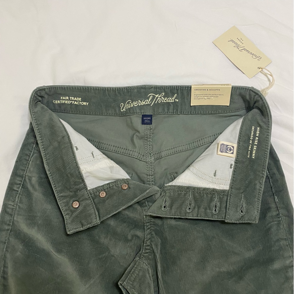 Universal Thread Goods Co. Green Corduroy High Rise Skinny Green Pants - Picture 5 of 13